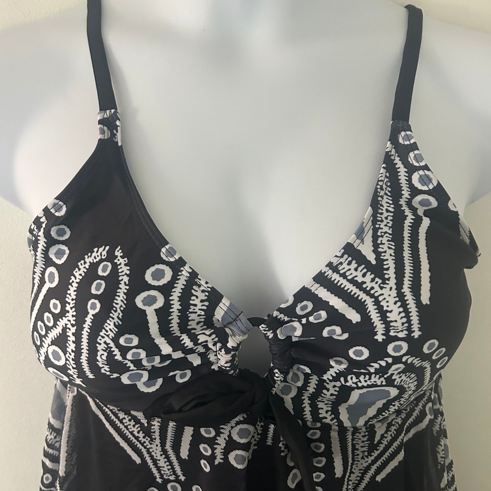 Womens Black Abstract Mesh Flowy Padded Adjustable Strap Swimsuit Dress 2XL NWOT - Picture 2 of 8